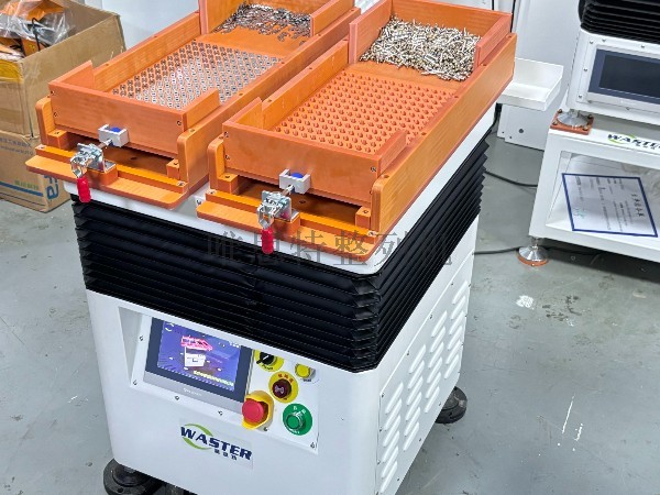 1 臺(tái)設(shè)備如何省去 23 萬人工!唯思特五金件 + 傳感器探頭整列機(jī),推動(dòng) “機(jī)器換人” 落地 1 臺(tái)設(shè)備如何省去 23 萬人工!唯思特五金件 + 傳感器探頭整列機(jī),推動(dòng) “機(jī)器換人” 落地