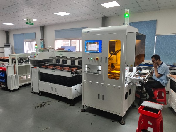 誰(shuí)說(shuō)100%效率是夢(mèng)？唯思特整列機(jī)＋視覺補(bǔ)料顛覆流水線！