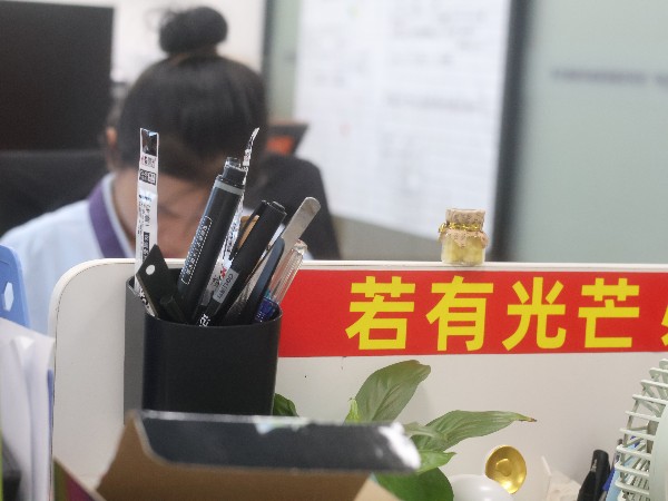 制造業(yè)升級新動態(tài)：零件整列機與振動盤生產(chǎn)廠家的創(chuàng)新與機遇